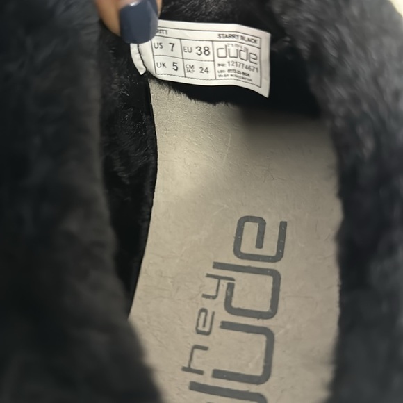 Hey Dude - Picture 5 of 8